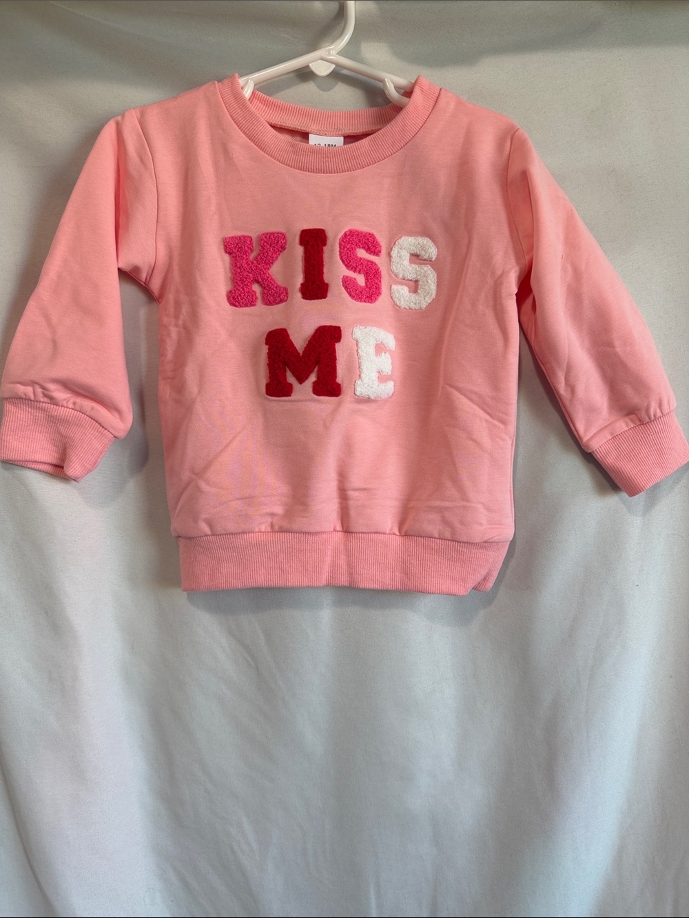 Kids Pink 'KISS ME' Crewneck Sweatshirt